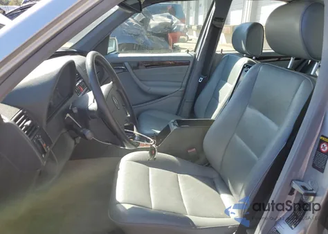 2000 Mercedes-Benz C 280 из США, поврежденный, VIN WDBHA29G9YA856705